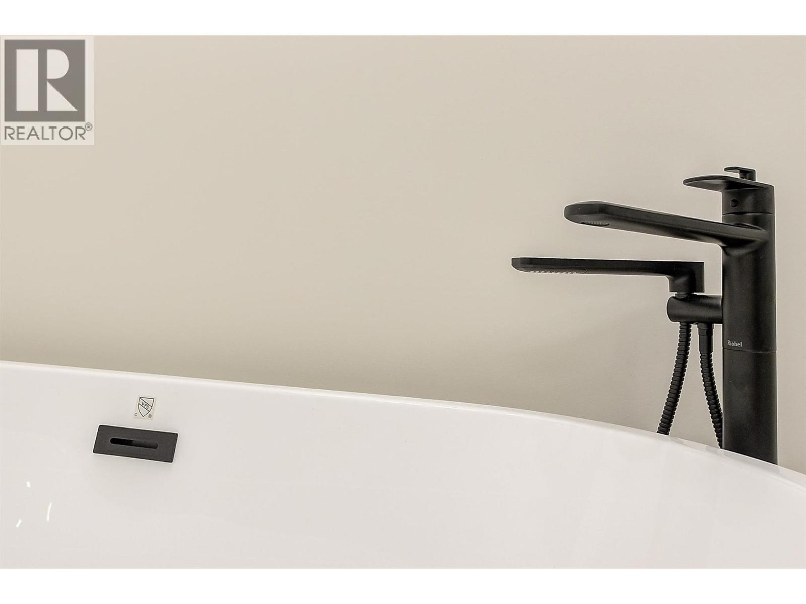 2115 Montenegro Drive, Kelowna, British Columbia  V1P 0B2 - Photo 41 - 10369681