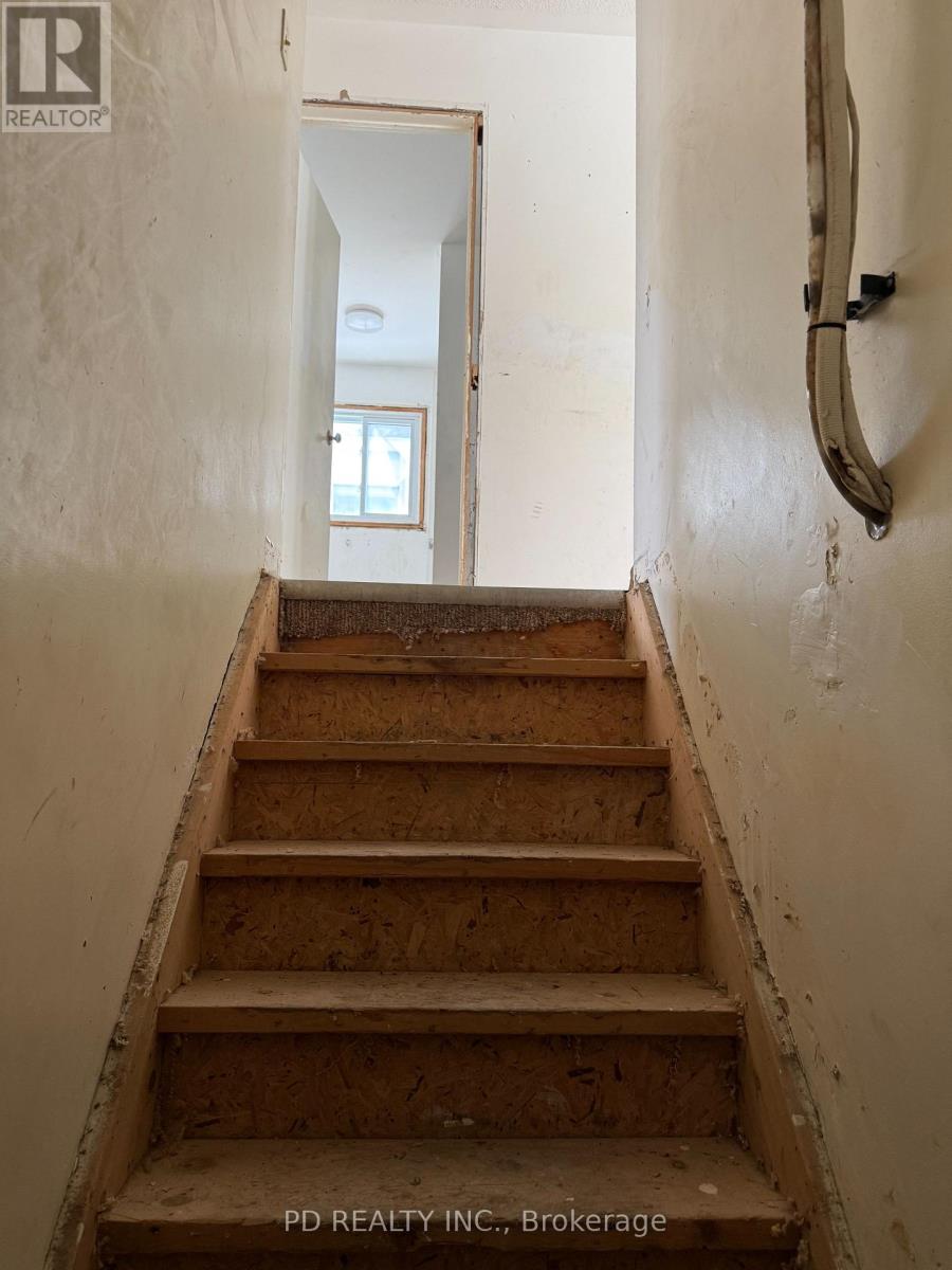 831 Milford Drive, Peterborough (Ashburnham Ward 4), Ontario  K9J 8K3 - Photo 32 - X12837470