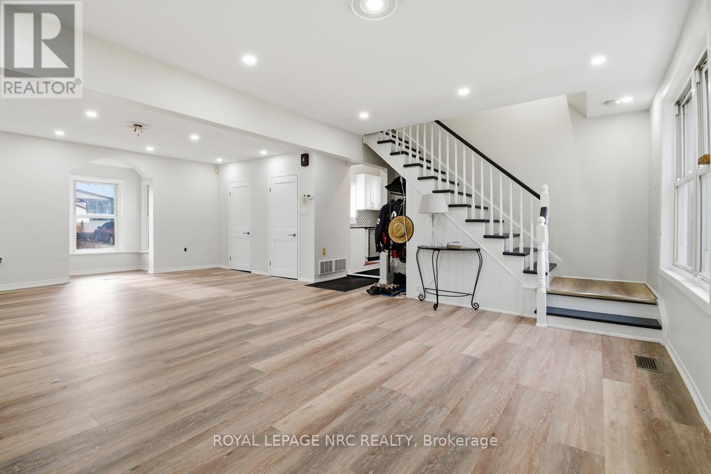 85 Pine Street S, Thorold, Ontario  L2V 3L8 - Photo 30 - X12837418