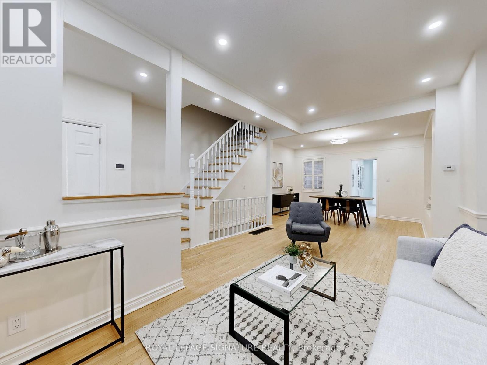 337 Glen Road, Toronto, Ontario  M4W 2X4 - Photo 3 - C12835144