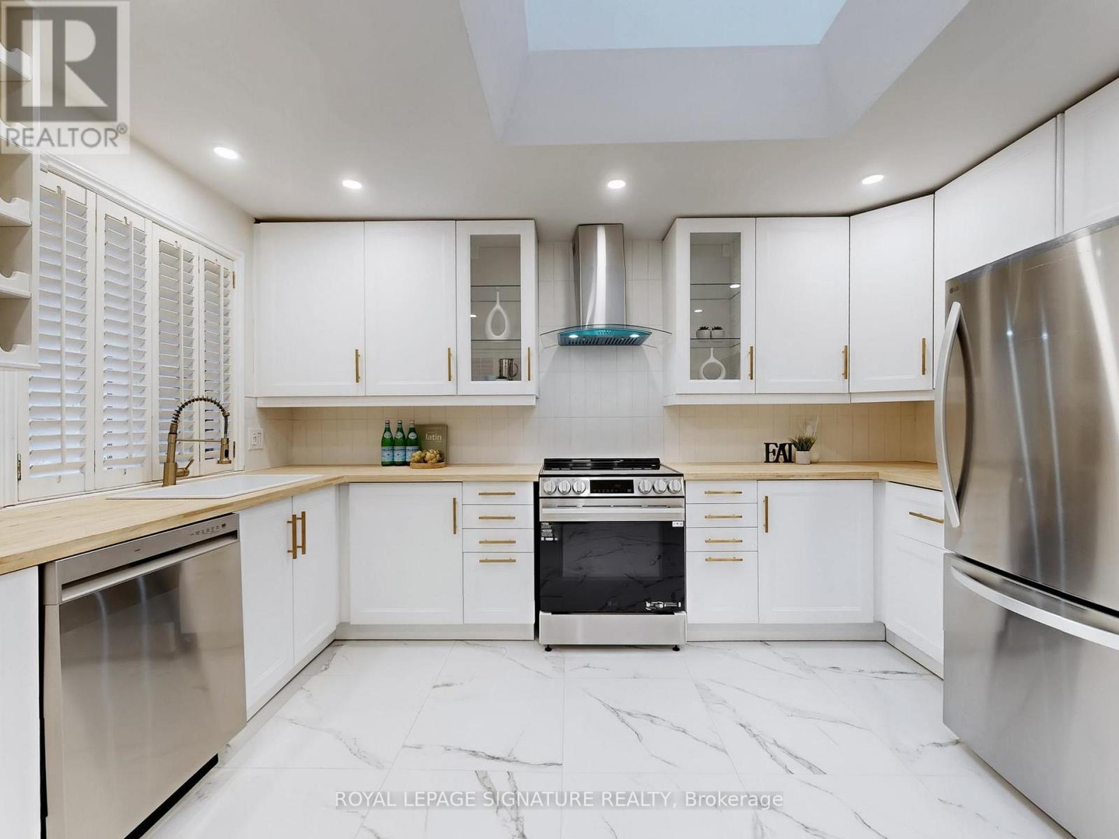 337 Glen Road, Toronto, Ontario  M4W 2X4 - Photo 7 - C12835144