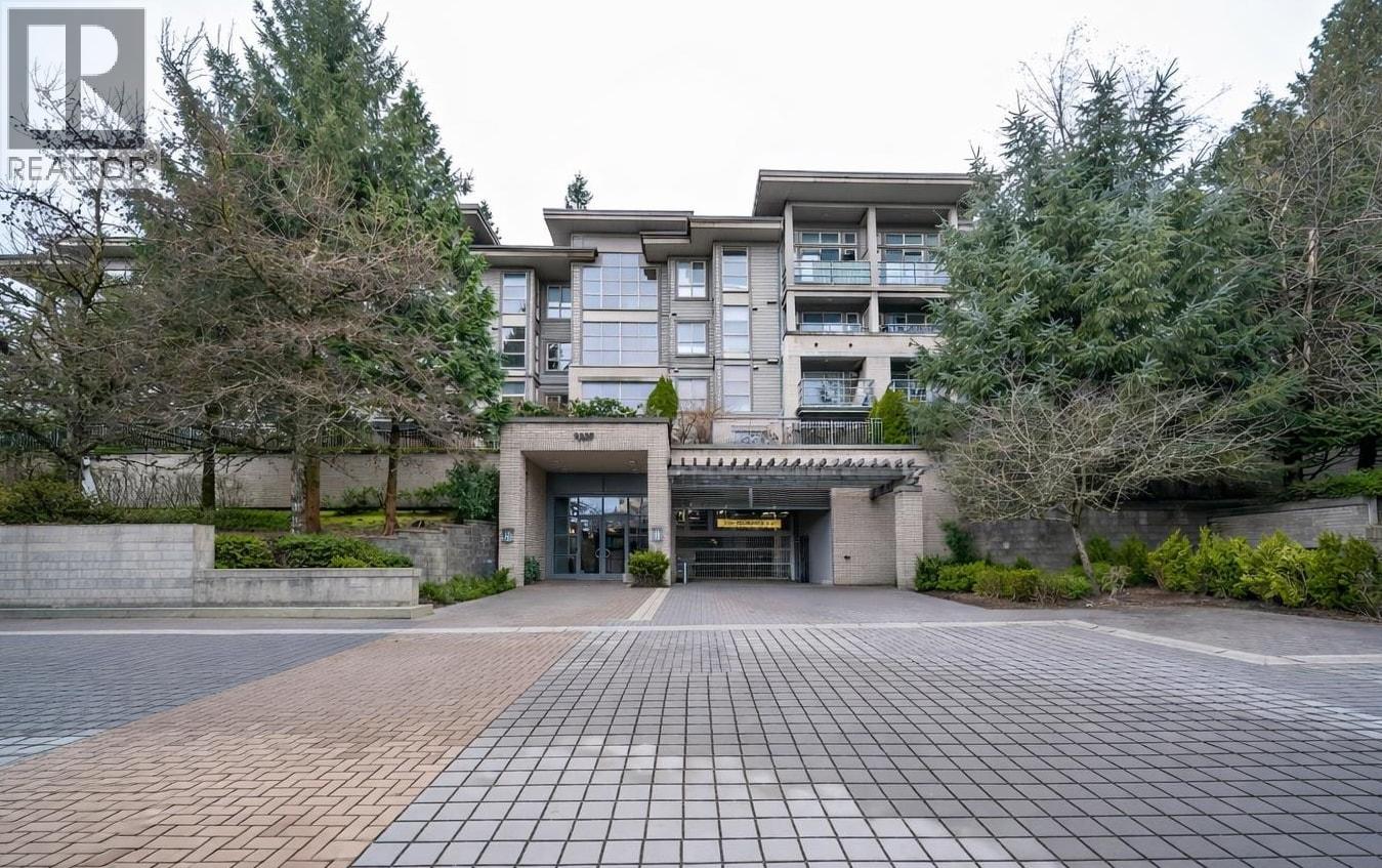 312 9329 University, Burnaby, British Columbia  V5A 4Y4 - Photo 2 - R3094104