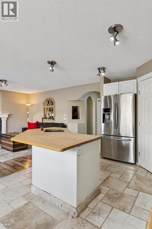 40 Shannon Gardens Sw, Calgary, Alberta  T2Y 4L7 - Photo 16 - A2289743