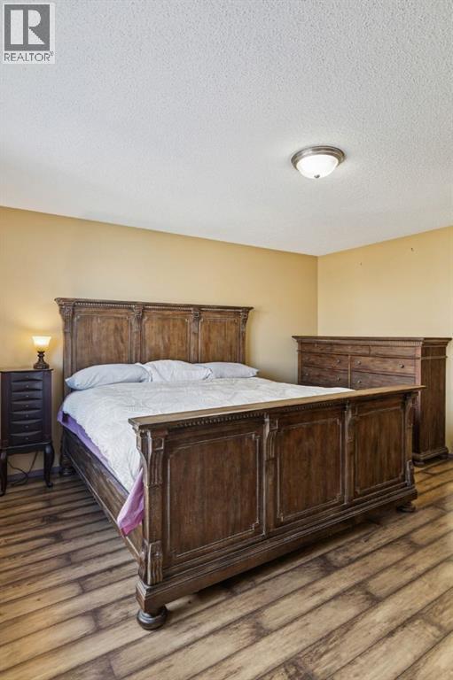 40 Shannon Gardens Sw, Calgary, Alberta  T2Y 4L7 - Photo 24 - A2289743