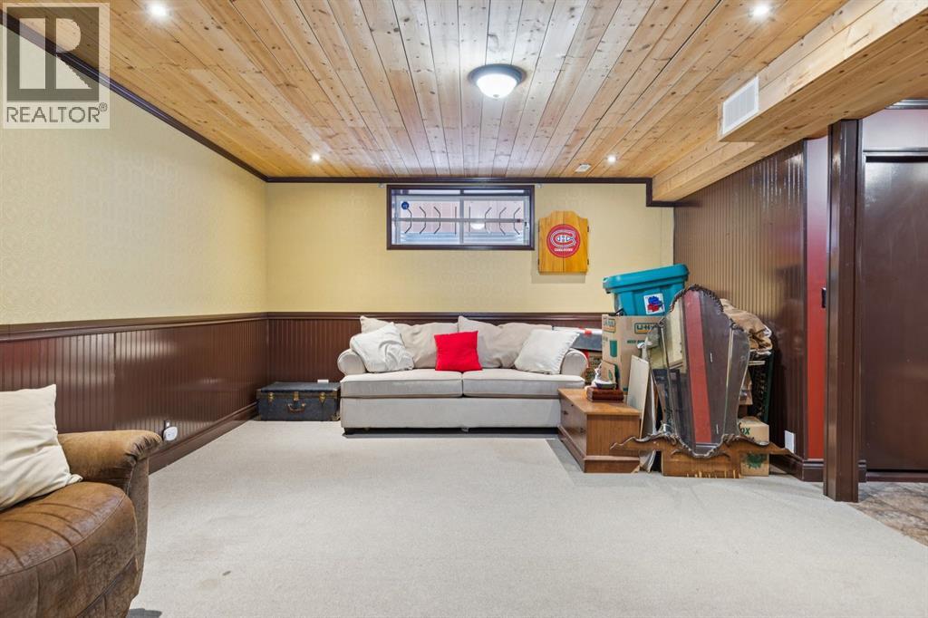 40 Shannon Gardens Sw, Calgary, Alberta  T2Y 4L7 - Photo 38 - A2289743