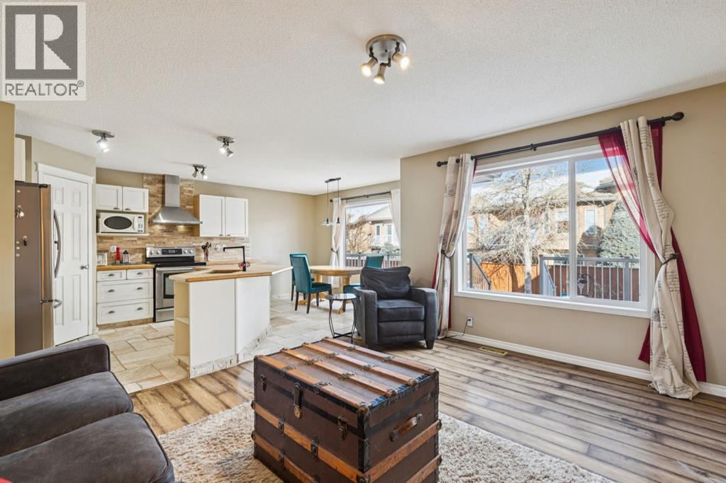 40 Shannon Gardens Sw, Calgary, Alberta  T2Y 4L7 - Photo 7 - A2289743