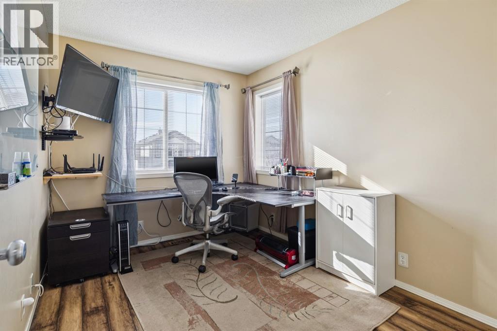 40 Shannon Gardens Sw, Calgary, Alberta  T2Y 4L7 - Photo 33 - A2289743