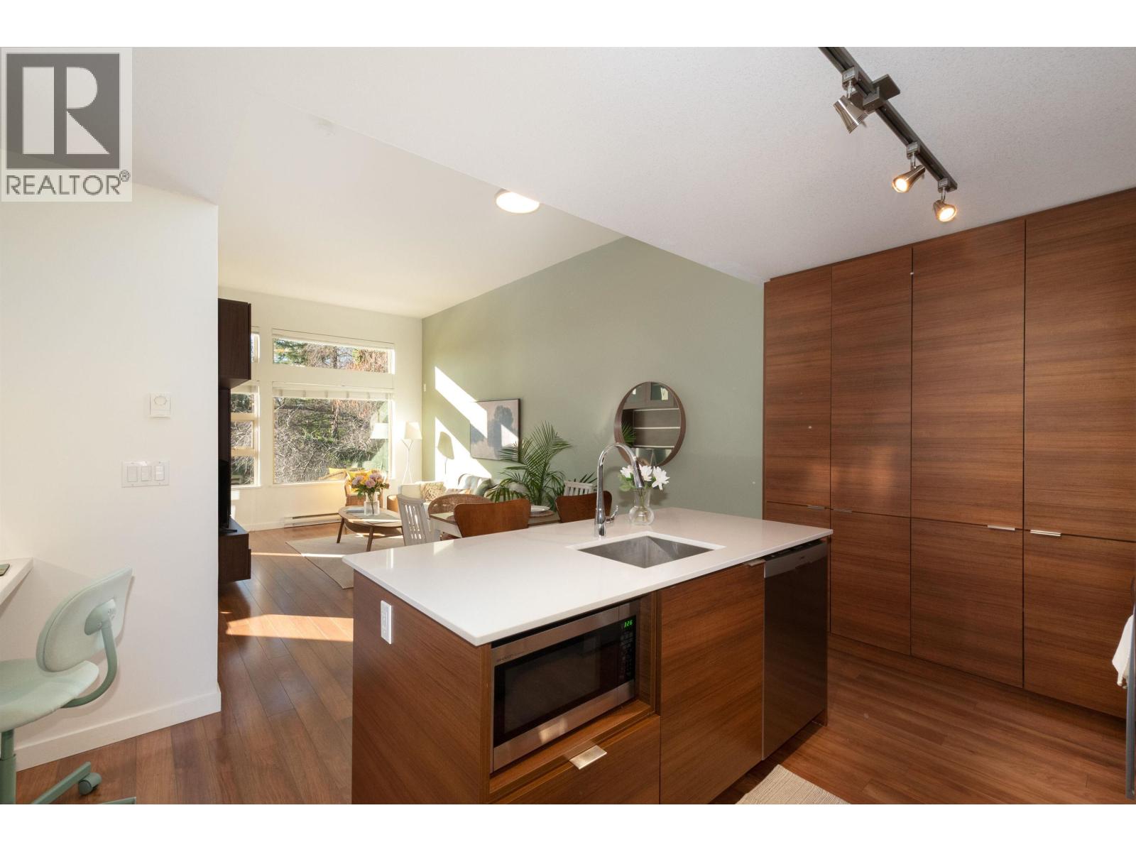 507 1677 Lloyd Avenue, North Vancouver, British Columbia  V7P 0B1 - Photo 5 - R3095230