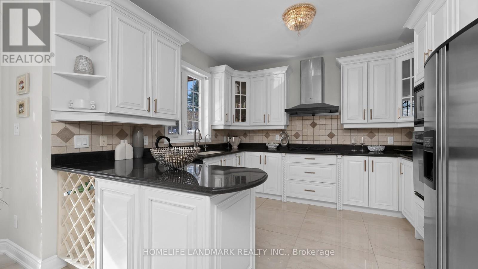 22 Appalachian Road, Vaughan, Ontario  L6A 2V9 - Photo 9 - N12837412