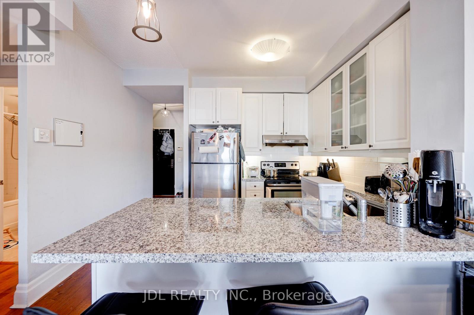 214 - 111 Upper Duke Crescent, Markham, Ontario  L6G 0C8 - Photo 5 - N12837422