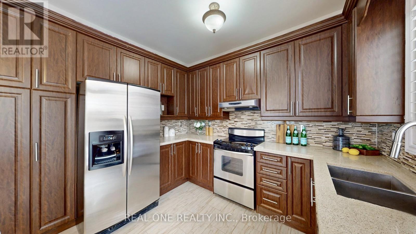 1 Kentland Street, Markham, Ontario  L6E 2A5 - Photo 16 - N12837424