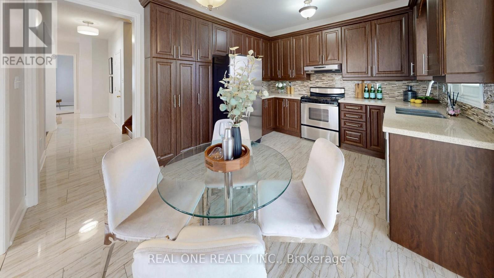 1 Kentland Street, Markham, Ontario  L6E 2A5 - Photo 18 - N12837424