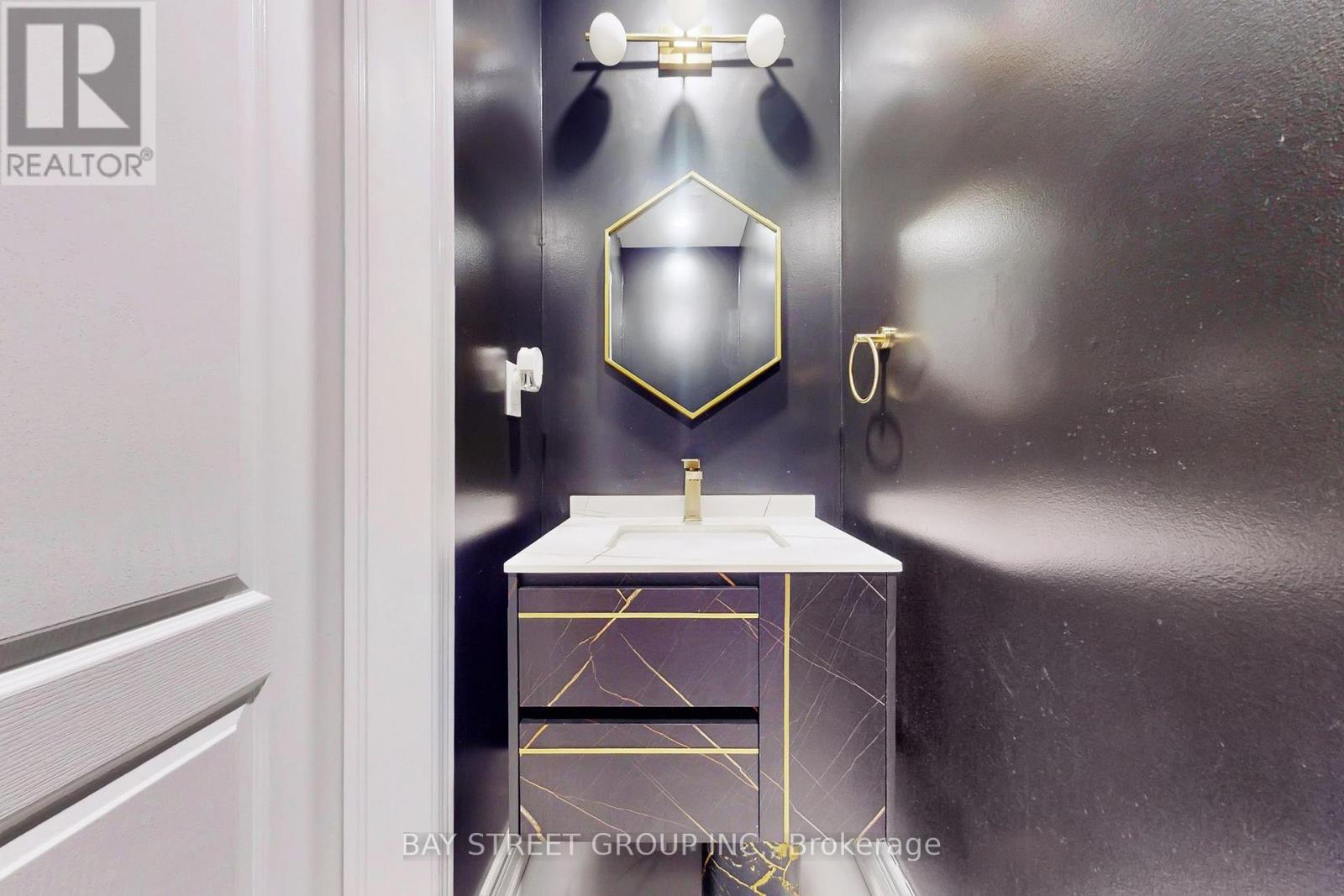 73 All Points Drive, Whitchurch-Stouffville, Ontario  L4A 0W6 - Photo 18 - N12837434