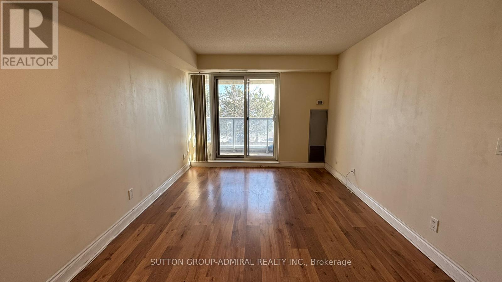 202 - 7 North Park Road, Vaughan (Beverley Glen), Ontario  L4J 0C9 - Photo 6 - N12837440