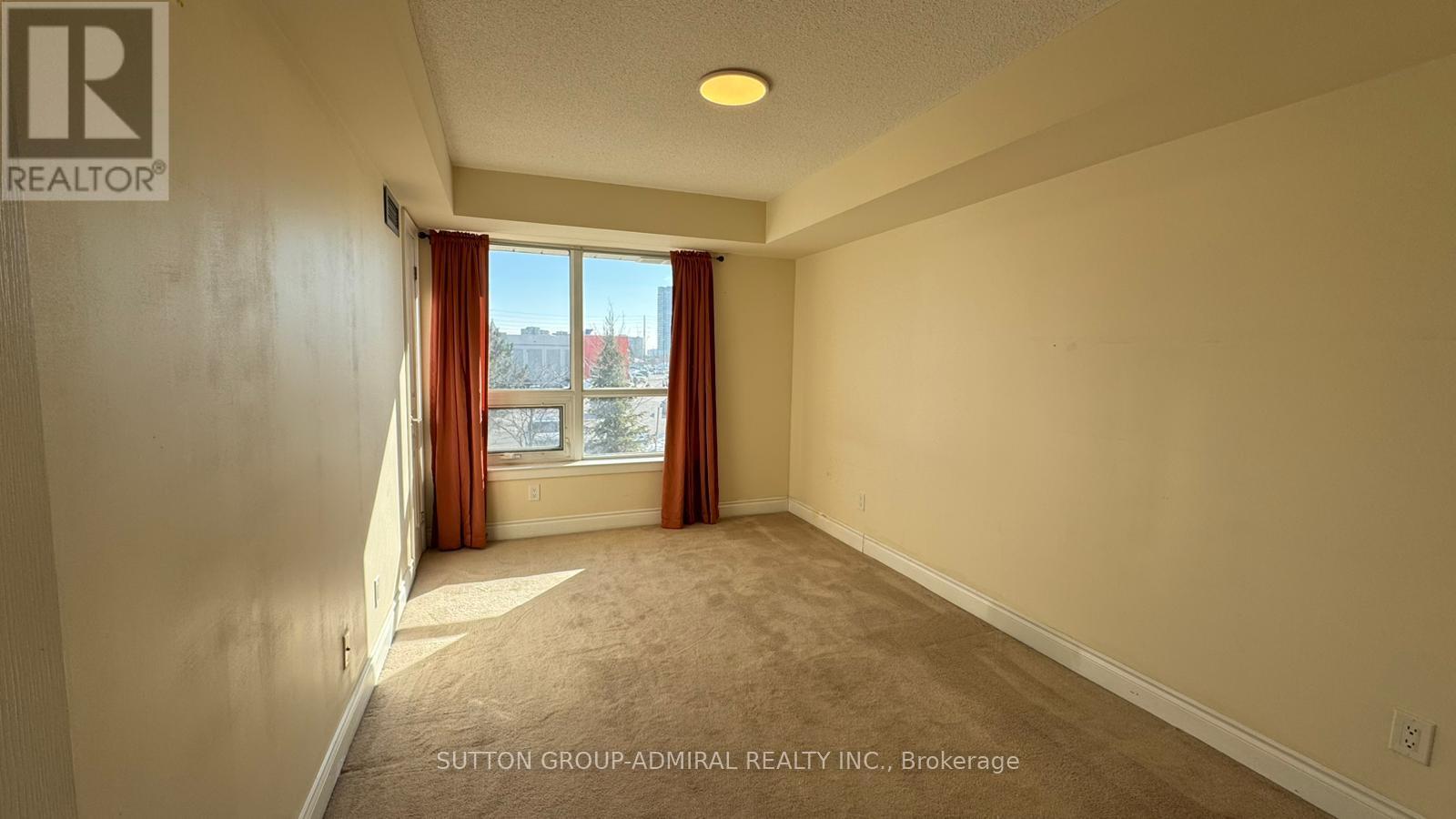 202 - 7 North Park Road, Vaughan (Beverley Glen), Ontario  L4J 0C9 - Photo 7 - N12837440