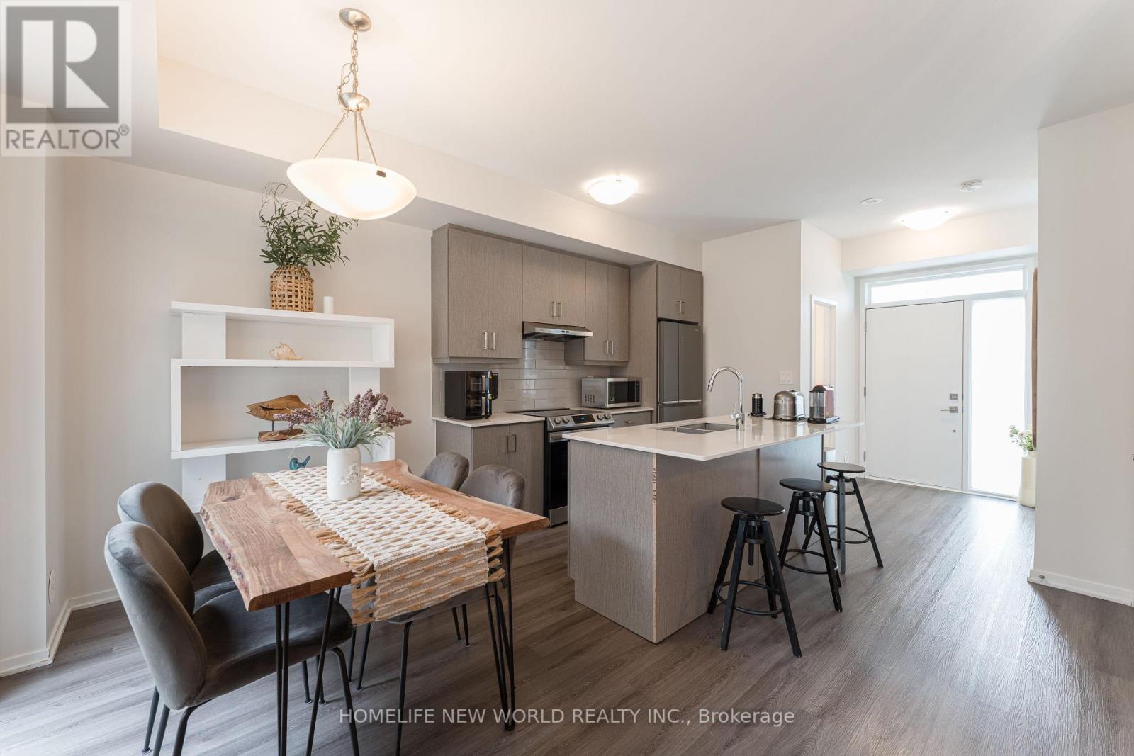 67 Mable Smith Way, Vaughan, Ontario  L4K 0N6 - Photo 4 - N12837452