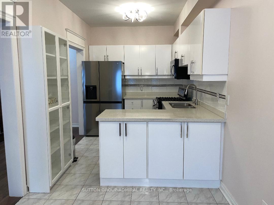 22 Casa Grande Street, Richmond Hill, Ontario  L4S 1R3 - Photo 11 - N12837456