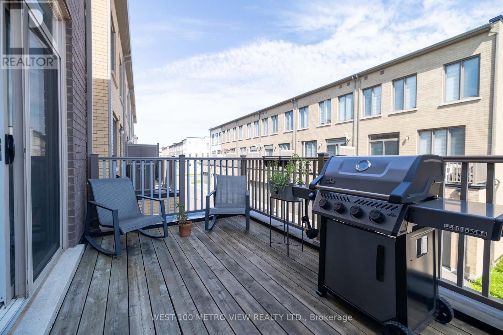 3141 Ernest Appelbe Boulevard, Oakville, Ontario  L6H 0N8 - Photo 9 - W12837426