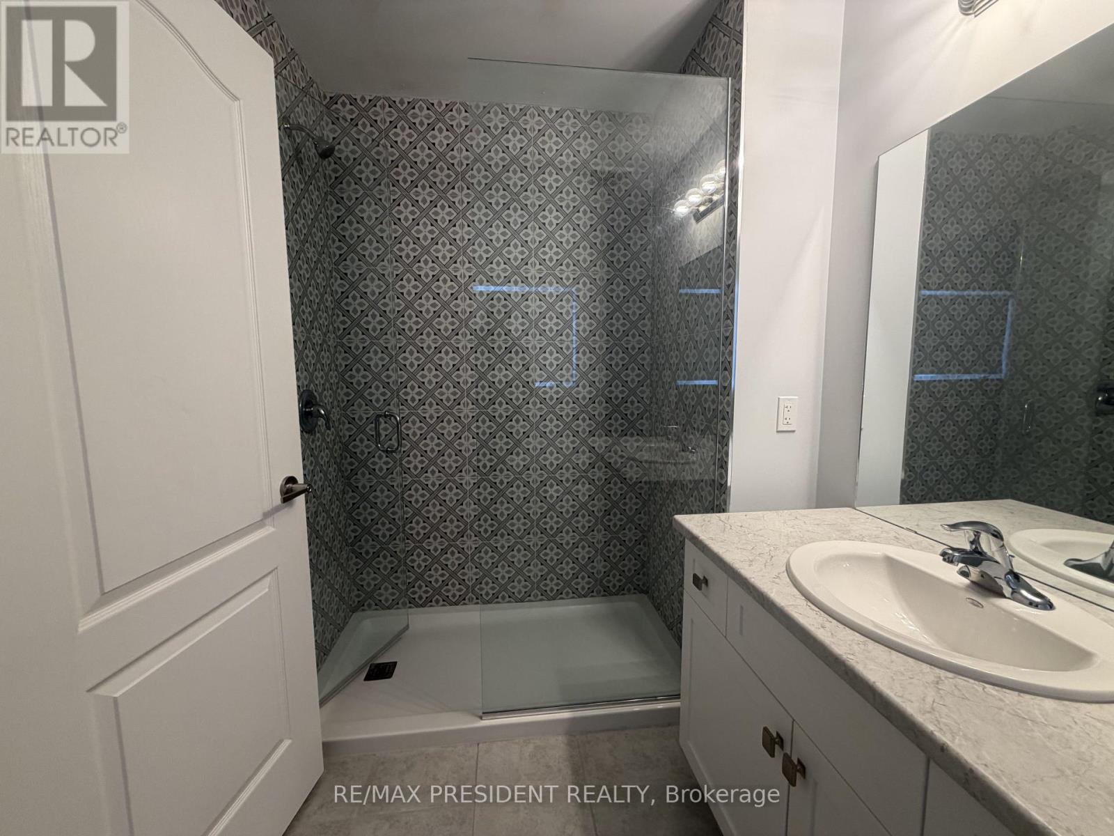 32 Zoe Lane, Hamilton, Ontario  L0R 1C0 - Photo 19 - X12837446