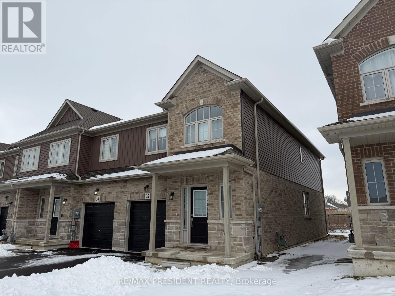 32 Zoe Lane, Hamilton, Ontario  L0R 1C0 - Photo 2 - X12837446