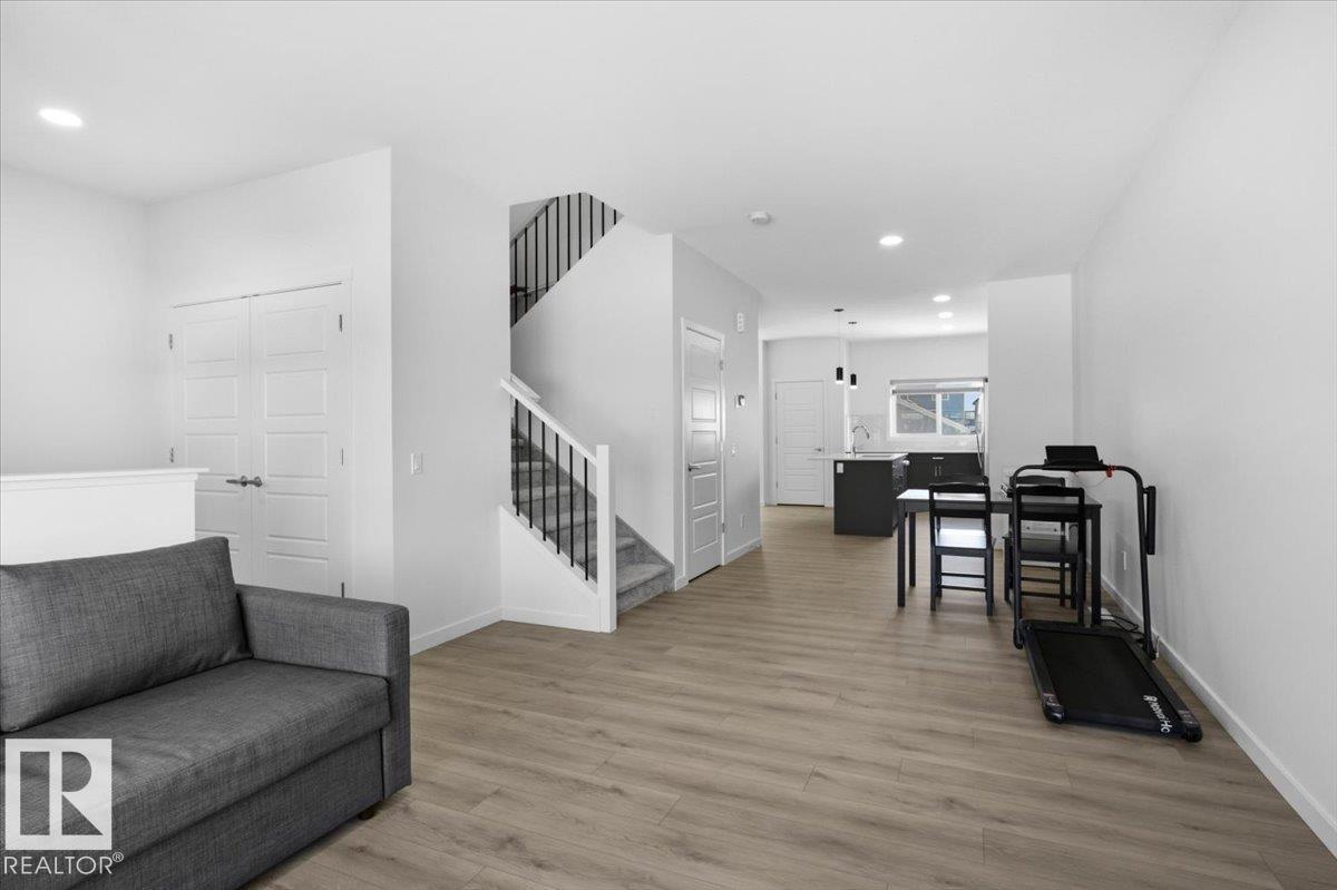 3323 Erlanger Bn Nw, Edmonton, Alberta  T6M 3A6 - Photo 5 - E4475588