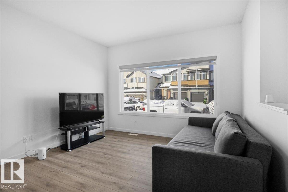 3323 Erlanger Bn Nw, Edmonton, Alberta  T6M 3A6 - Photo 7 - E4475588