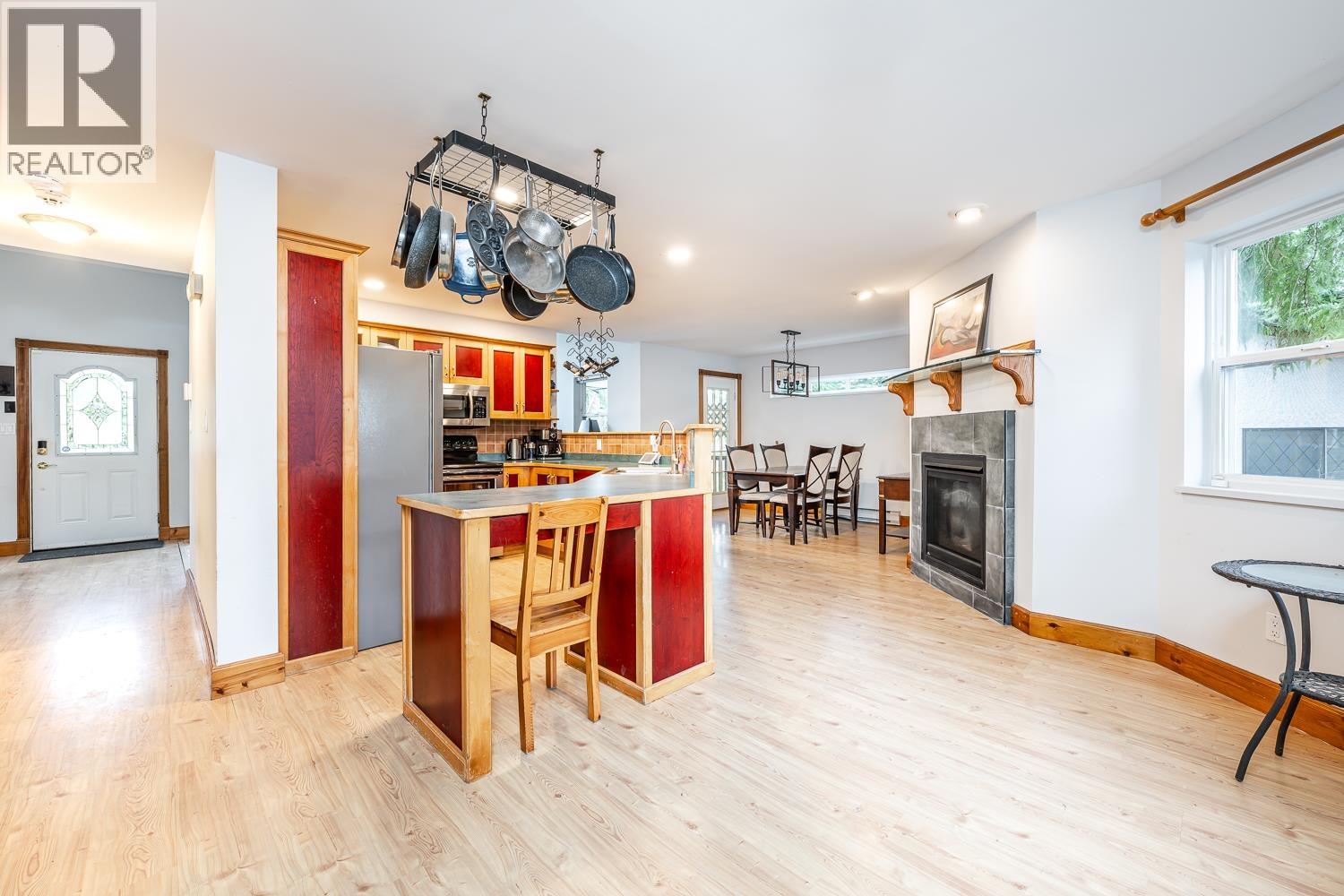 40449 Thunderbird Ridge, Squamish, British Columbia  V0N 1T0 - Photo 18 - R3091528