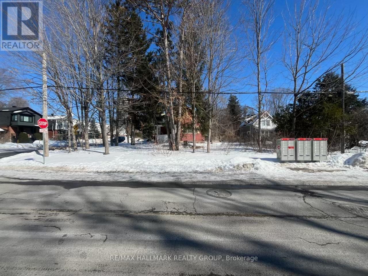641 Tweedsmuir Avenue, Ottawa, Ontario  K1Z 5P7 - Photo 6 - X12837488