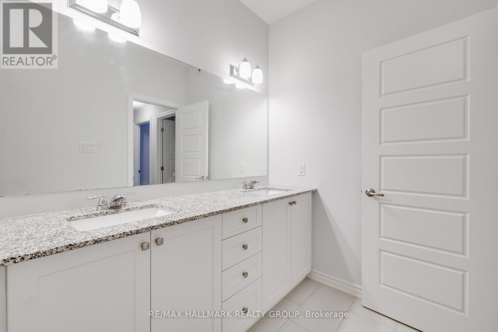 98 - 637 Makwa Private, Ottawa, Ontario  K1K 0P6 - Photo 23 - X12837492