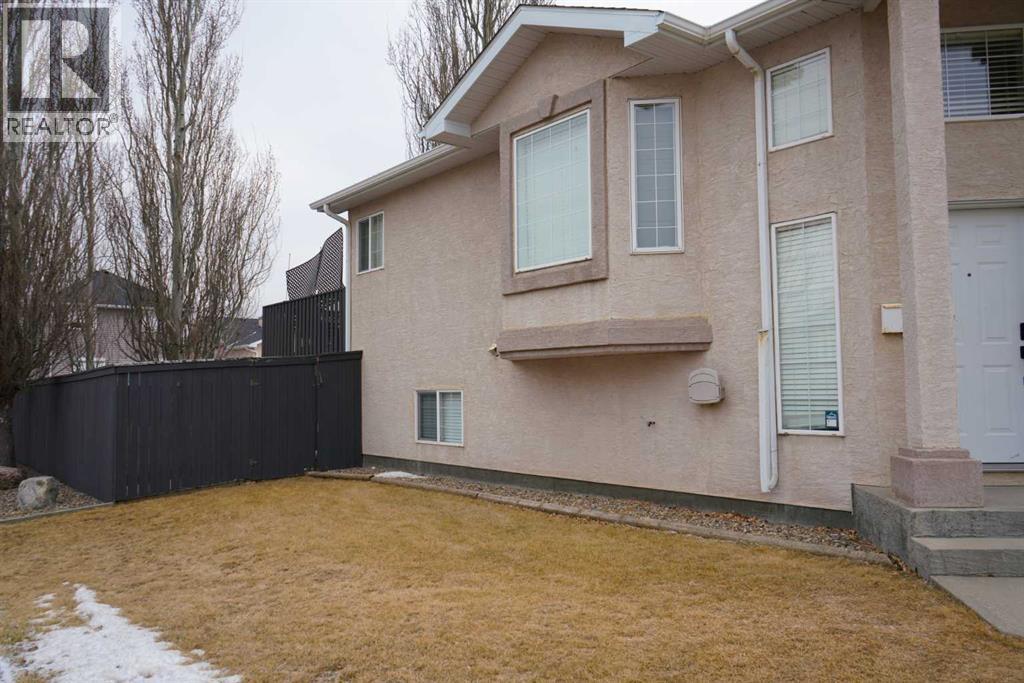 149 Peigan Court W, Lethbridge, Alberta  T1K 7N2 - Photo 3 - A2289881