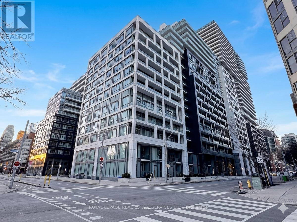 1903 E - 70 Princess Street, Toronto, Ontario  M5A 0X6 - Photo 1 - C12837490