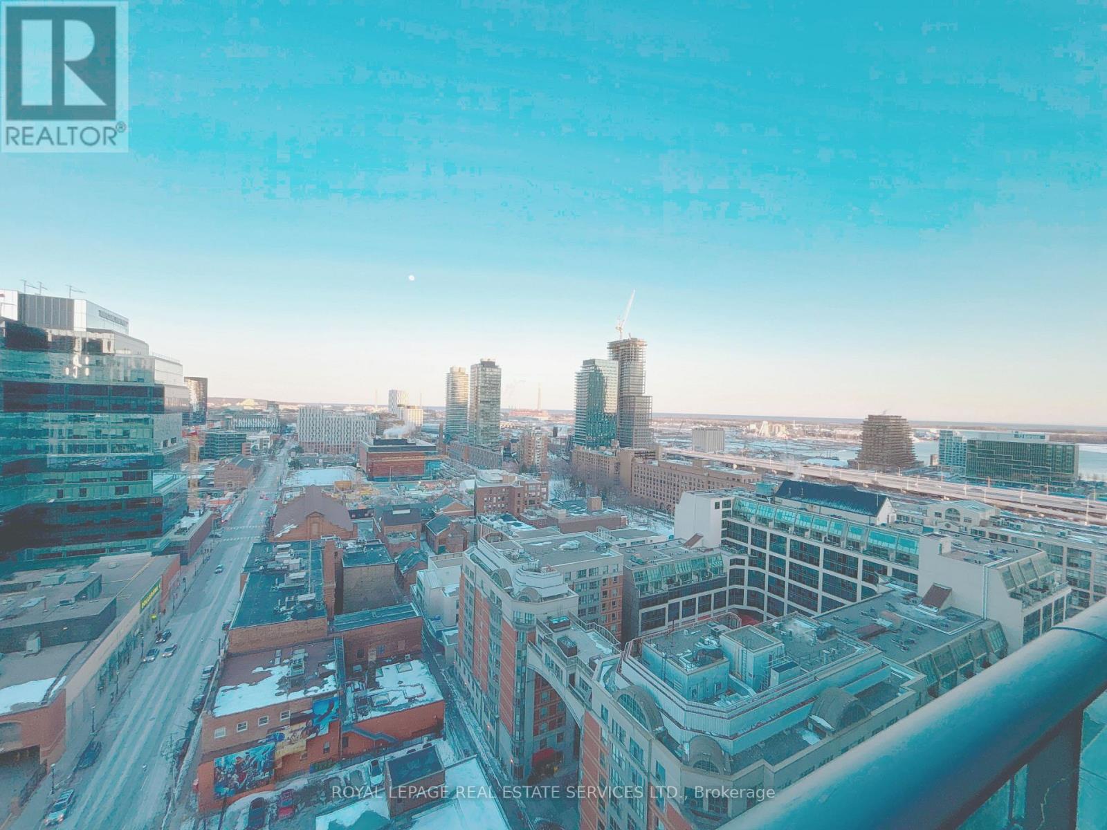 1903 E - 70 Princess Street, Toronto, Ontario  M5A 0X6 - Photo 12 - C12837490