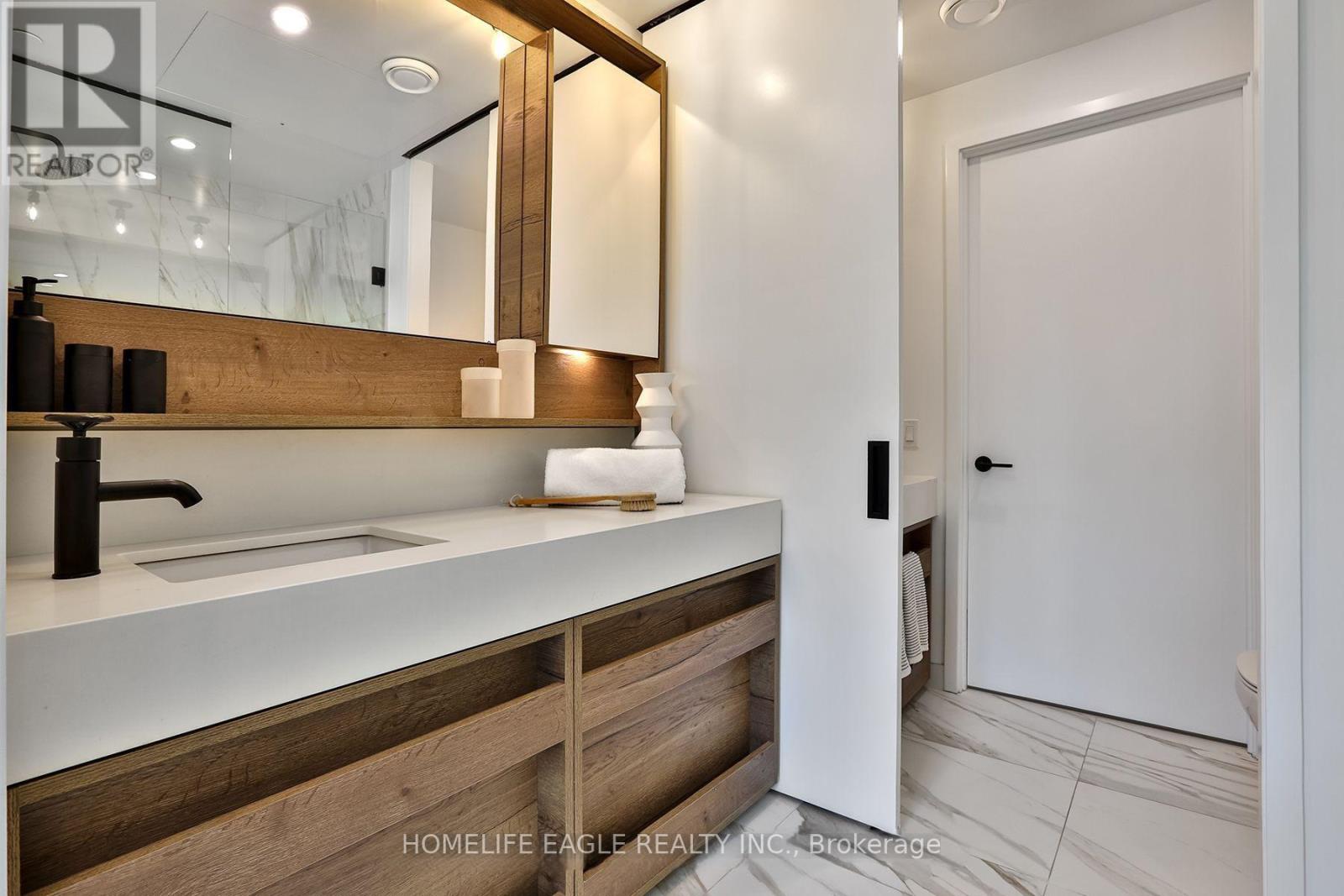 812 - 505 Richmond Street W, Toronto, Ontario  M5V 1Y3 - Photo 16 - C12837510