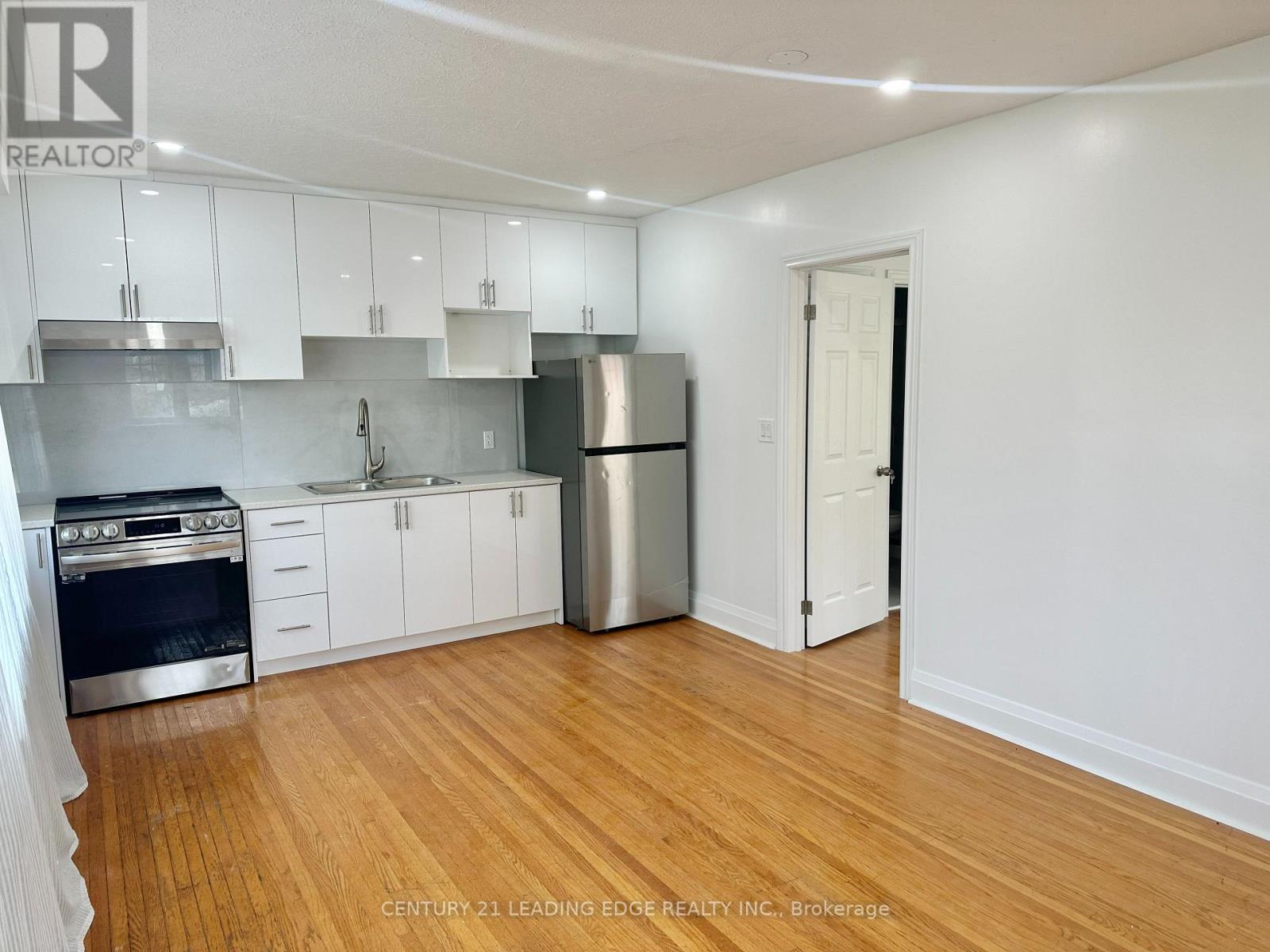 51 Morningside Avenue, Toronto, Ontario  M1E 3C3 - Photo 2 - E12837494