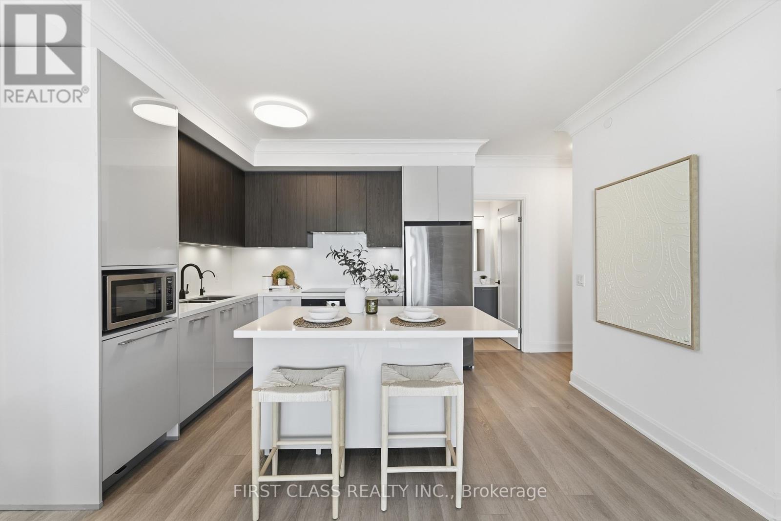 707 - 8 Water Walk Drive, Markham, Ontario  L3R 6L4 - Photo 10 - N12837516