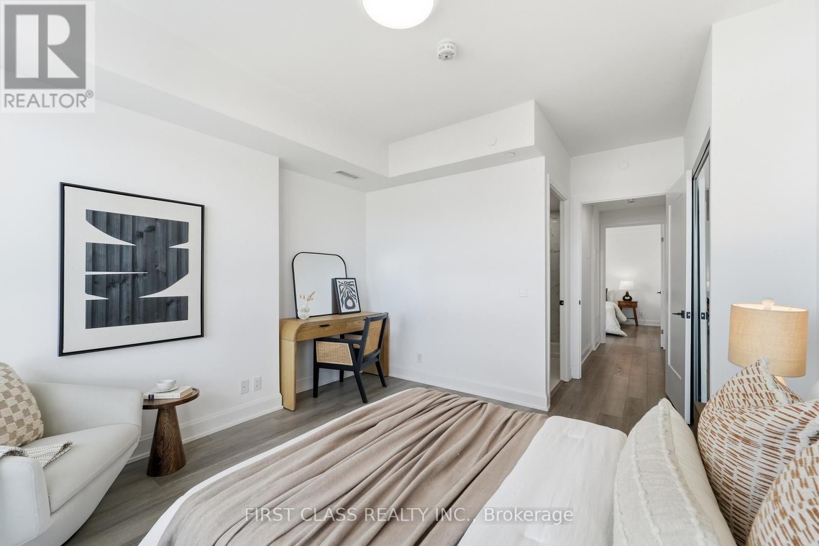 707 - 8 Water Walk Drive, Markham, Ontario  L3R 6L4 - Photo 14 - N12837516