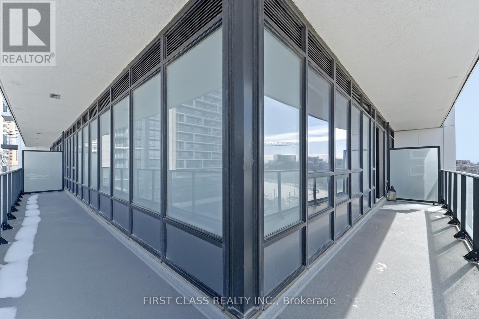 707 - 8 Water Walk Drive, Markham, Ontario  L3R 6L4 - Photo 24 - N12837516