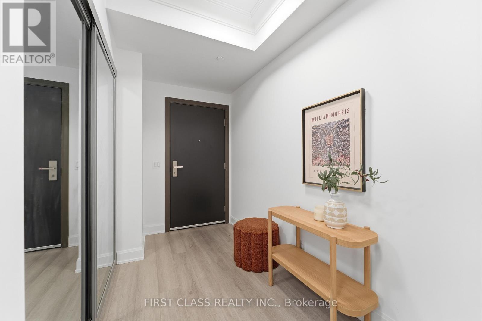 707 - 8 Water Walk Drive, Markham, Ontario  L3R 6L4 - Photo 4 - N12837516