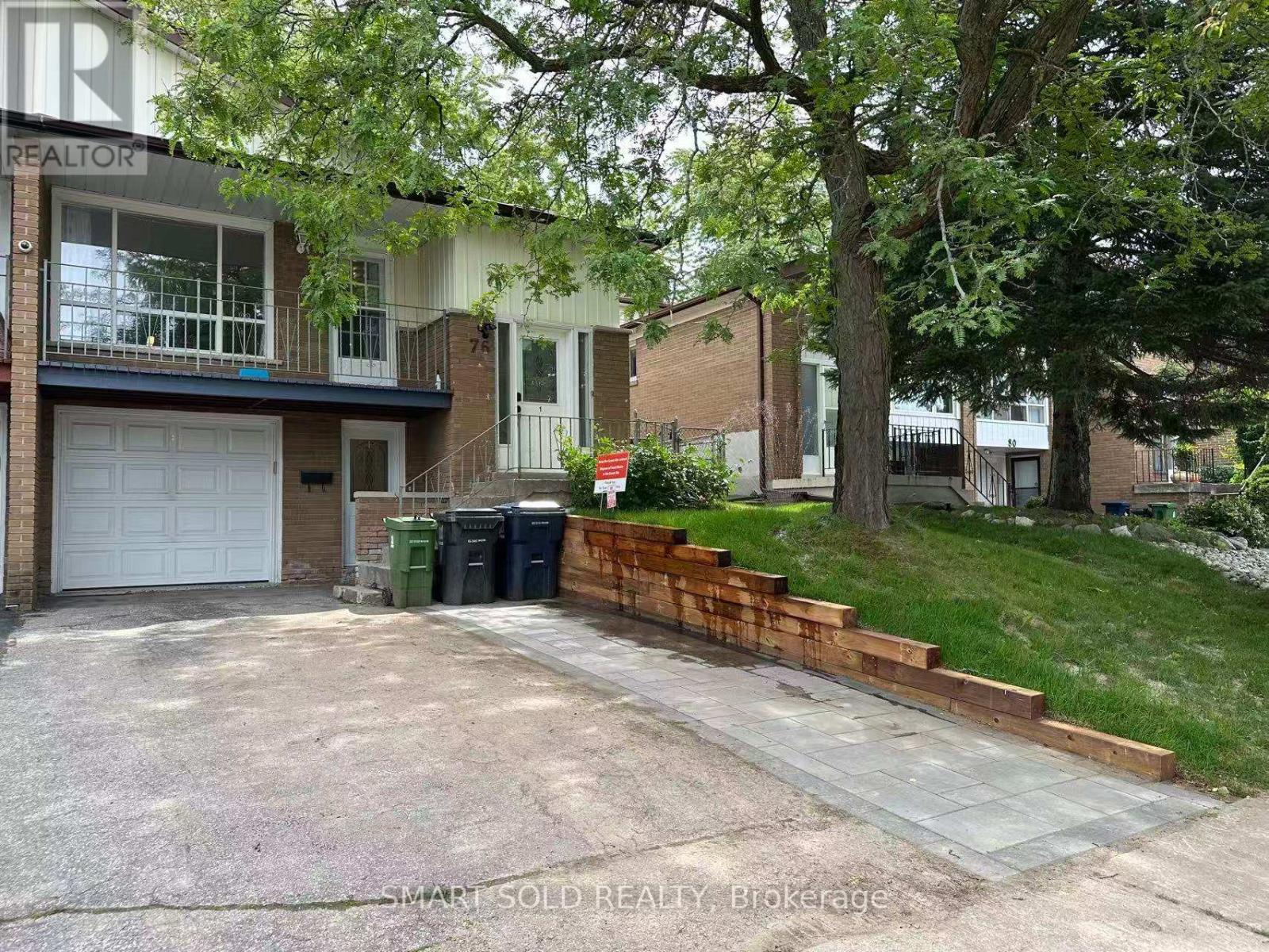 76 CLANCY DRIVE, Toronto, Ontario