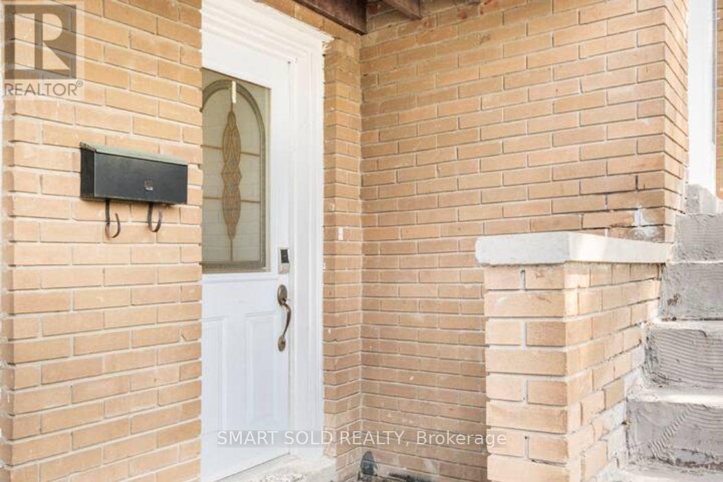 76 Clancy Drive, Toronto, Ontario  M2J 2V8 - Photo 11 - C12837472