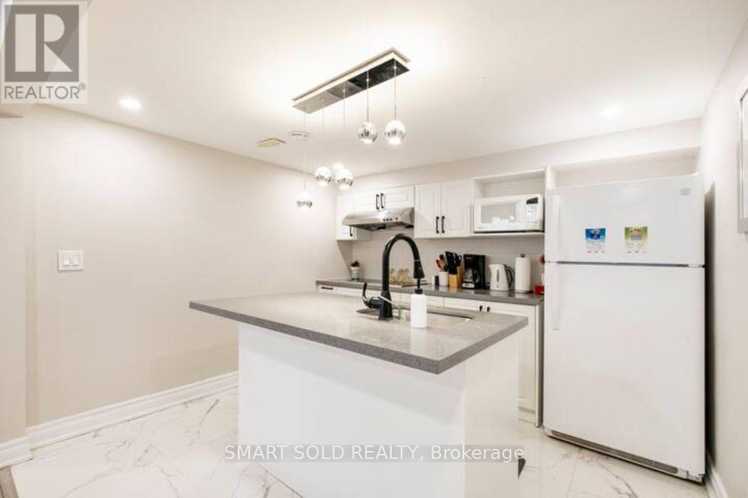 76 Clancy Drive, Toronto, Ontario  M2J 2V8 - Photo 13 - C12837472