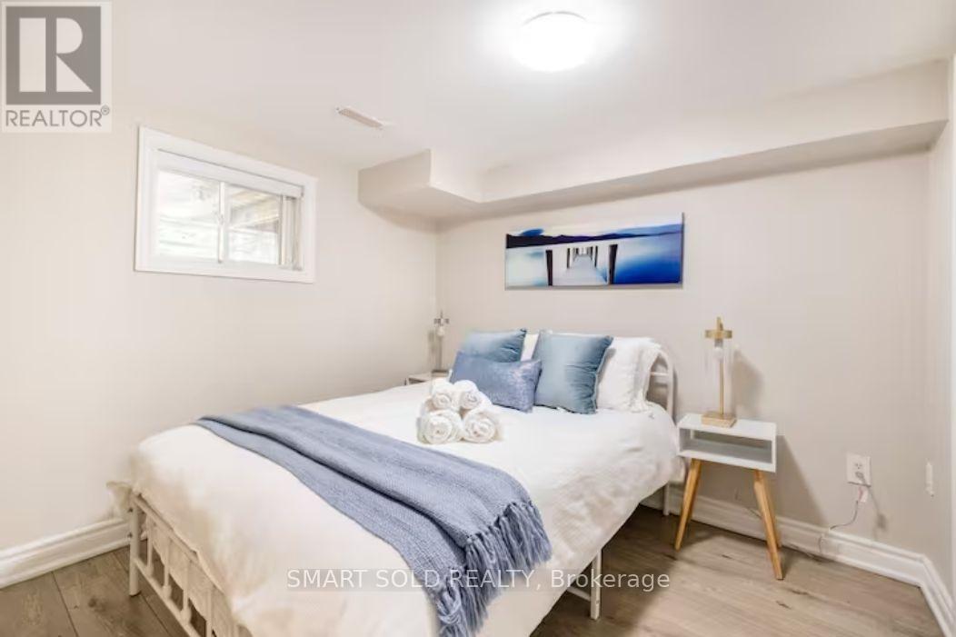 76 Clancy Drive, Toronto, Ontario  M2J 2V8 - Photo 6 - C12837472