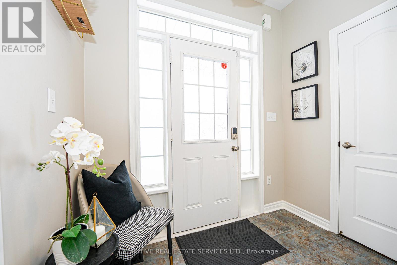 51 Chiswick Avenue, Whitby, Ontario  L1M 0E1 - Photo 6 - E12837502