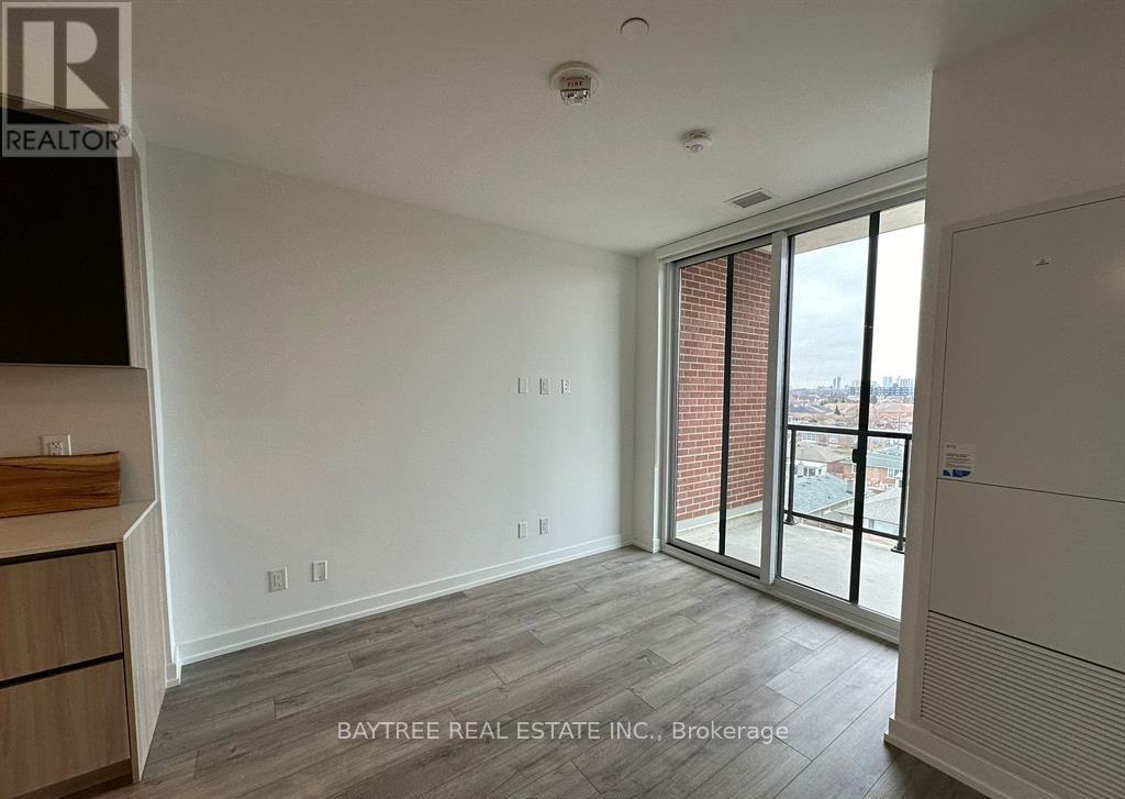 3100 Keele Street, Toronto, Ontario  M3M 0E1 - Photo 3 - W12837512