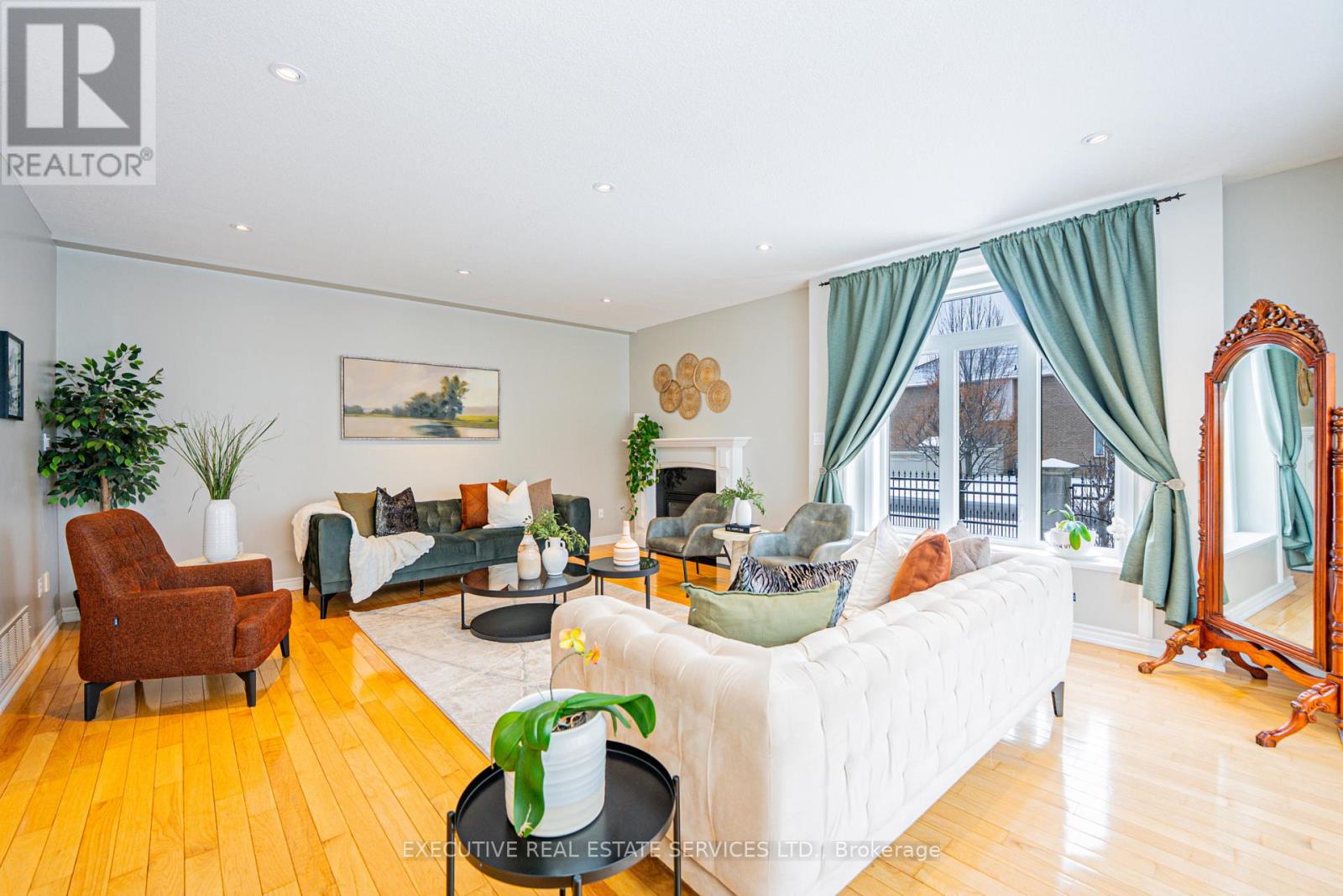 4 Berkshire Place, Hamilton, Ontario  L9K 0A9 - Photo 10 - X12837508