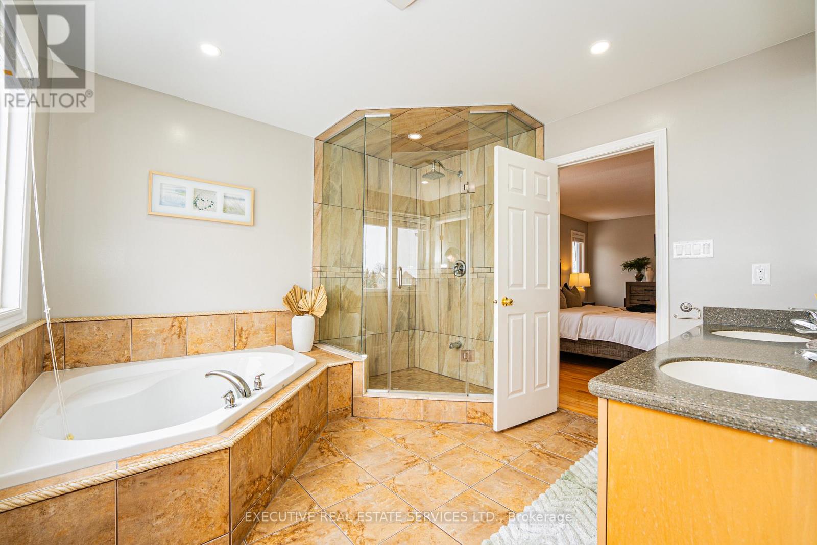 4 Berkshire Place, Hamilton, Ontario  L9K 0A9 - Photo 24 - X12837508