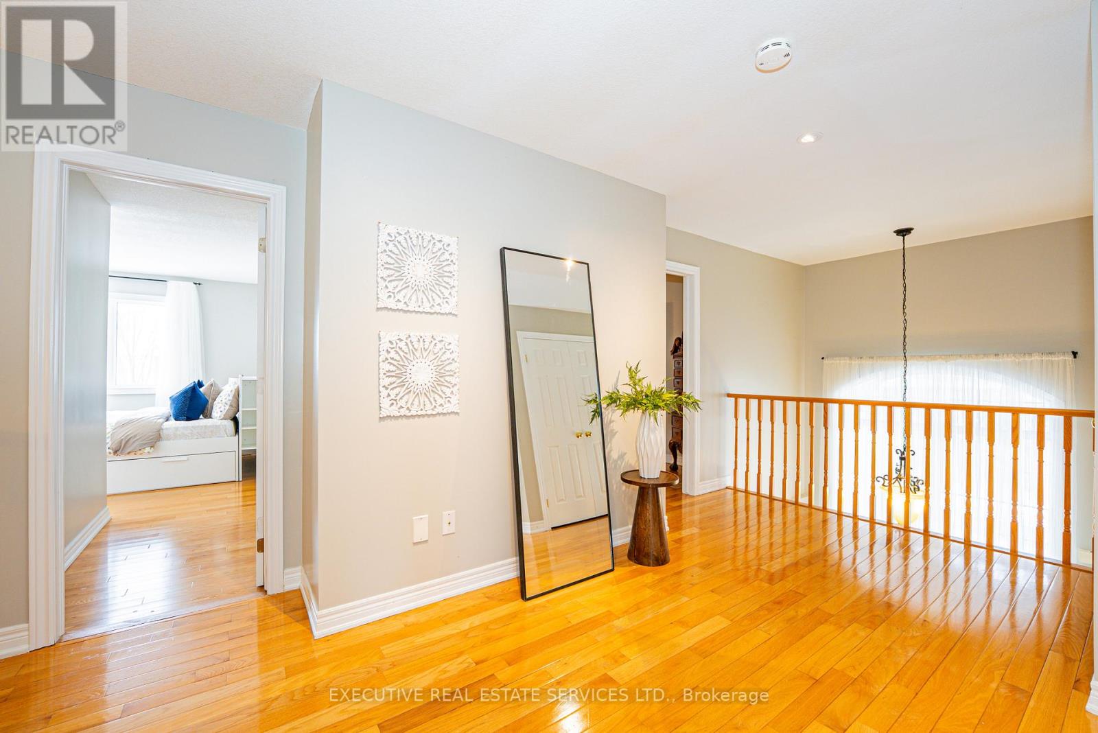 4 Berkshire Place, Hamilton, Ontario  L9K 0A9 - Photo 37 - X12837508