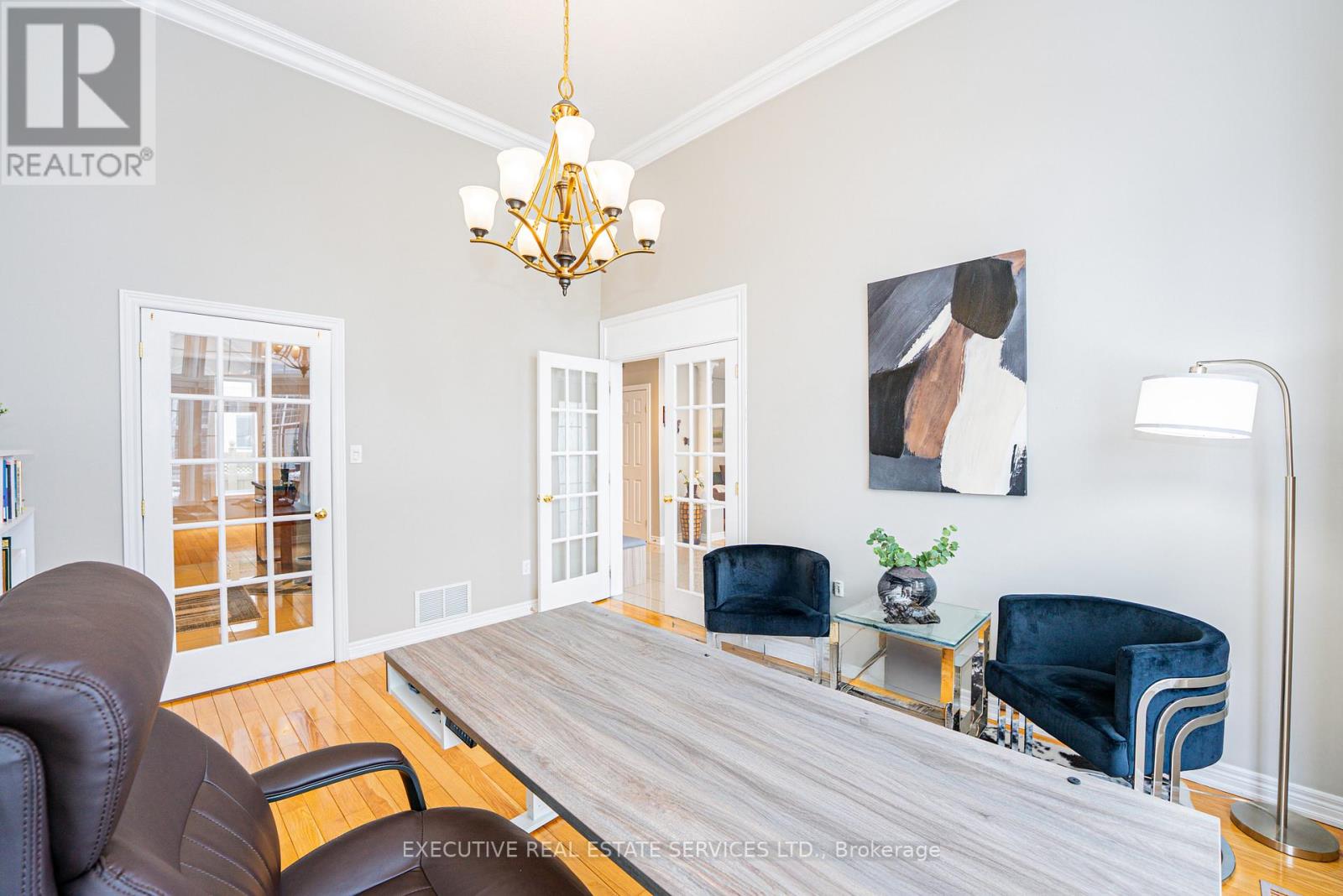 4 Berkshire Place, Hamilton, Ontario  L9K 0A9 - Photo 8 - X12837508