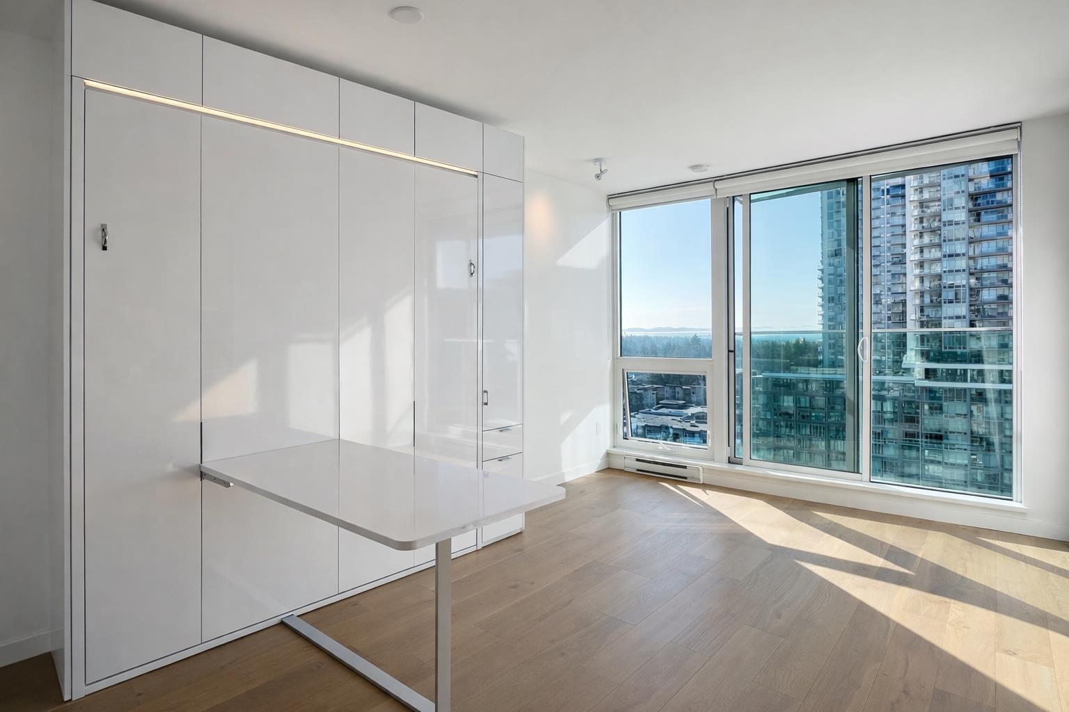 2105 13438 Central Avenue, Surrey, British Columbia  V3T 0N2 - Photo 7 - R3094704