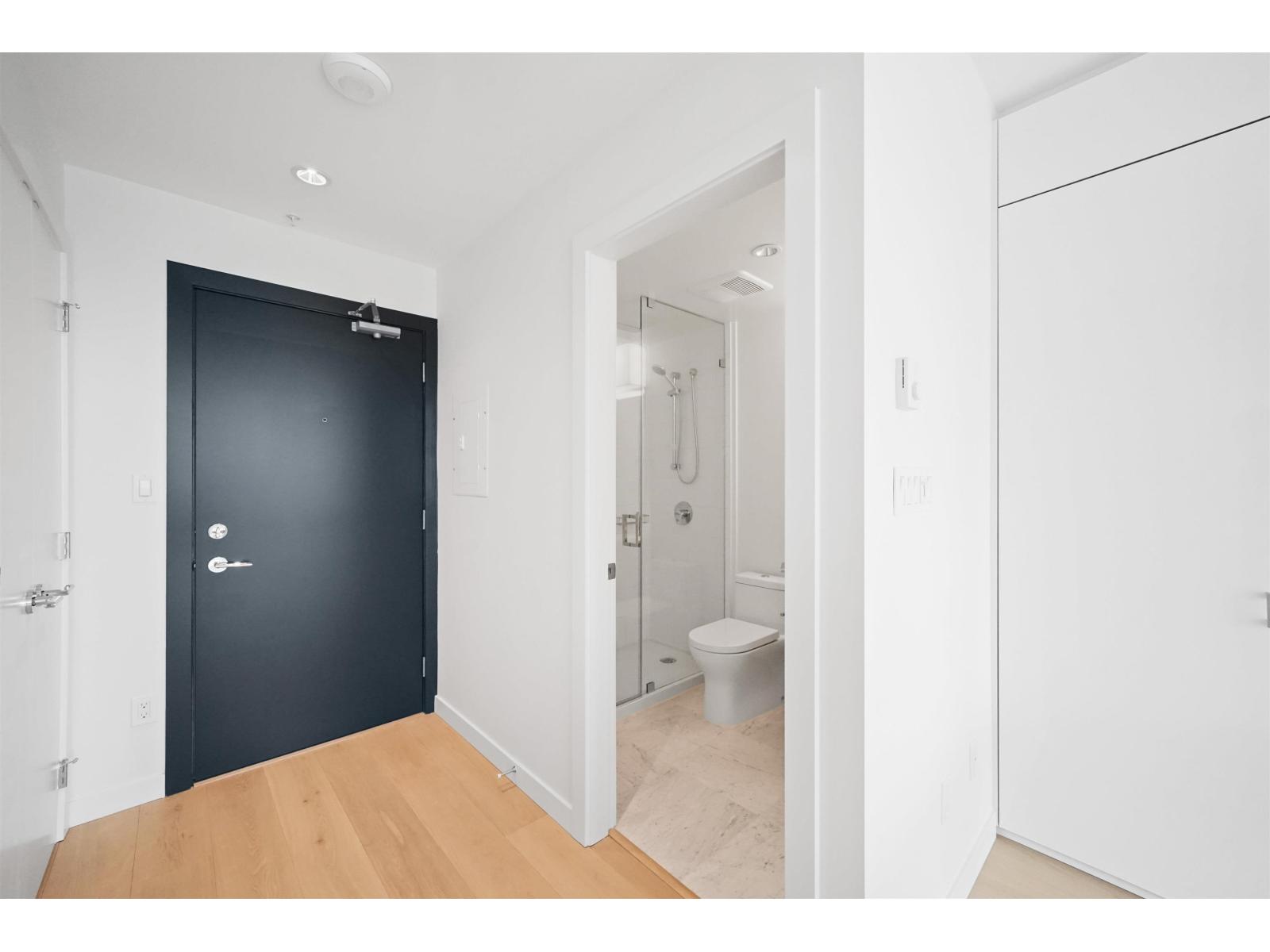 2105 13438 Central Avenue, Surrey, British Columbia  V3T 0N2 - Photo 9 - R3094704